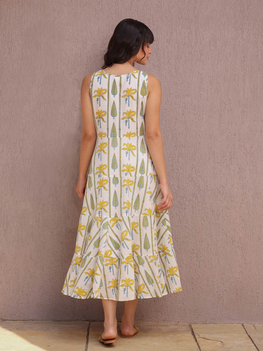 Zinnia Sleeveless Tiered Dress