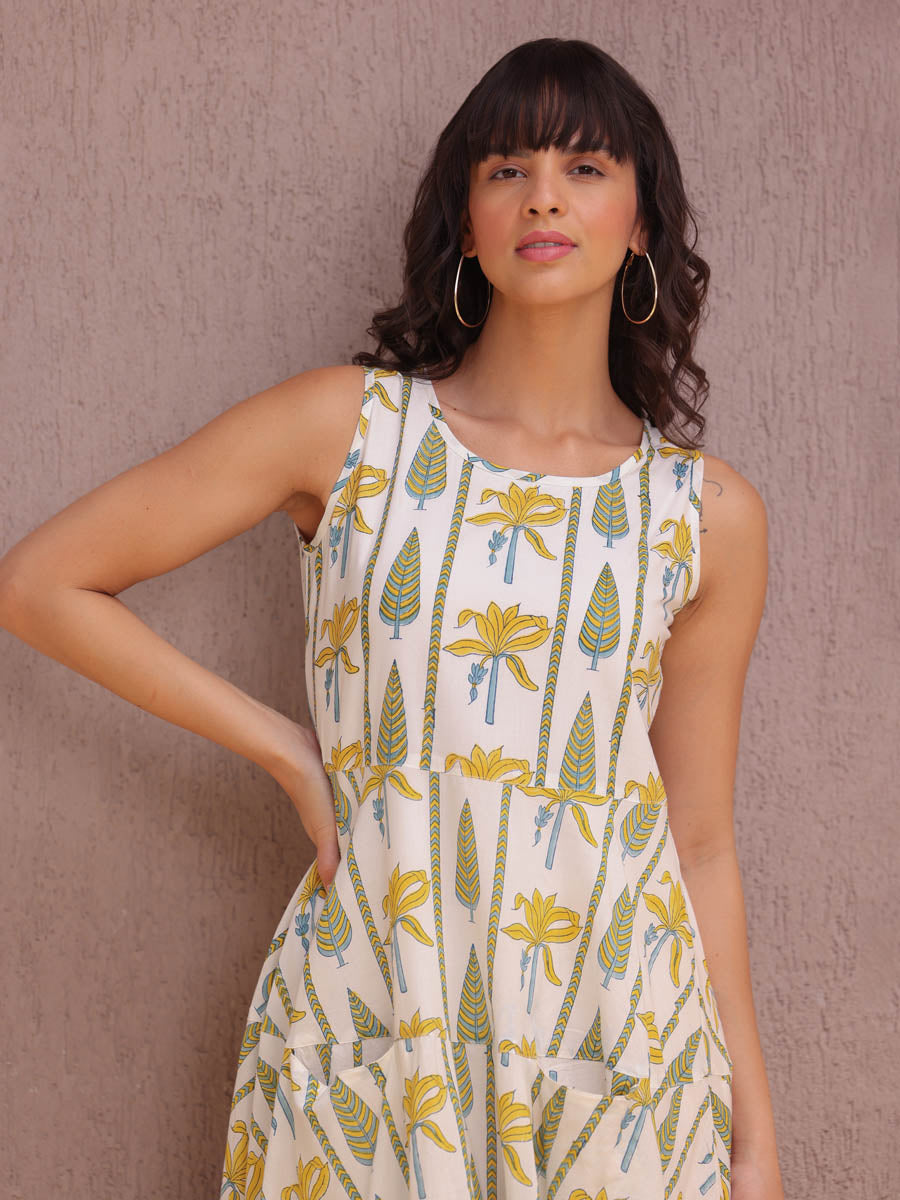 Zinnia Sleeveless Tiered Dress