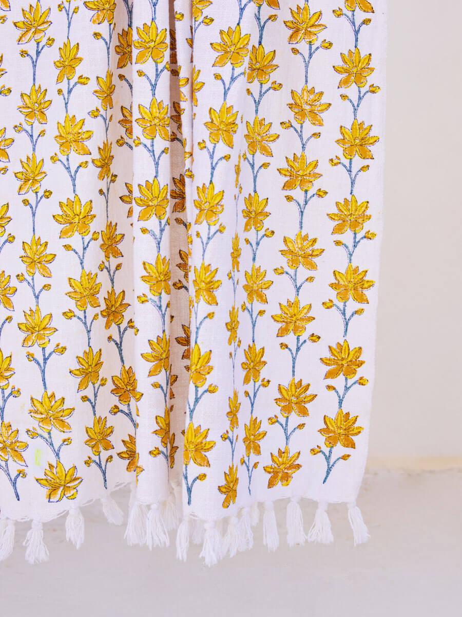 Madhubala Handloom Cotton Throw