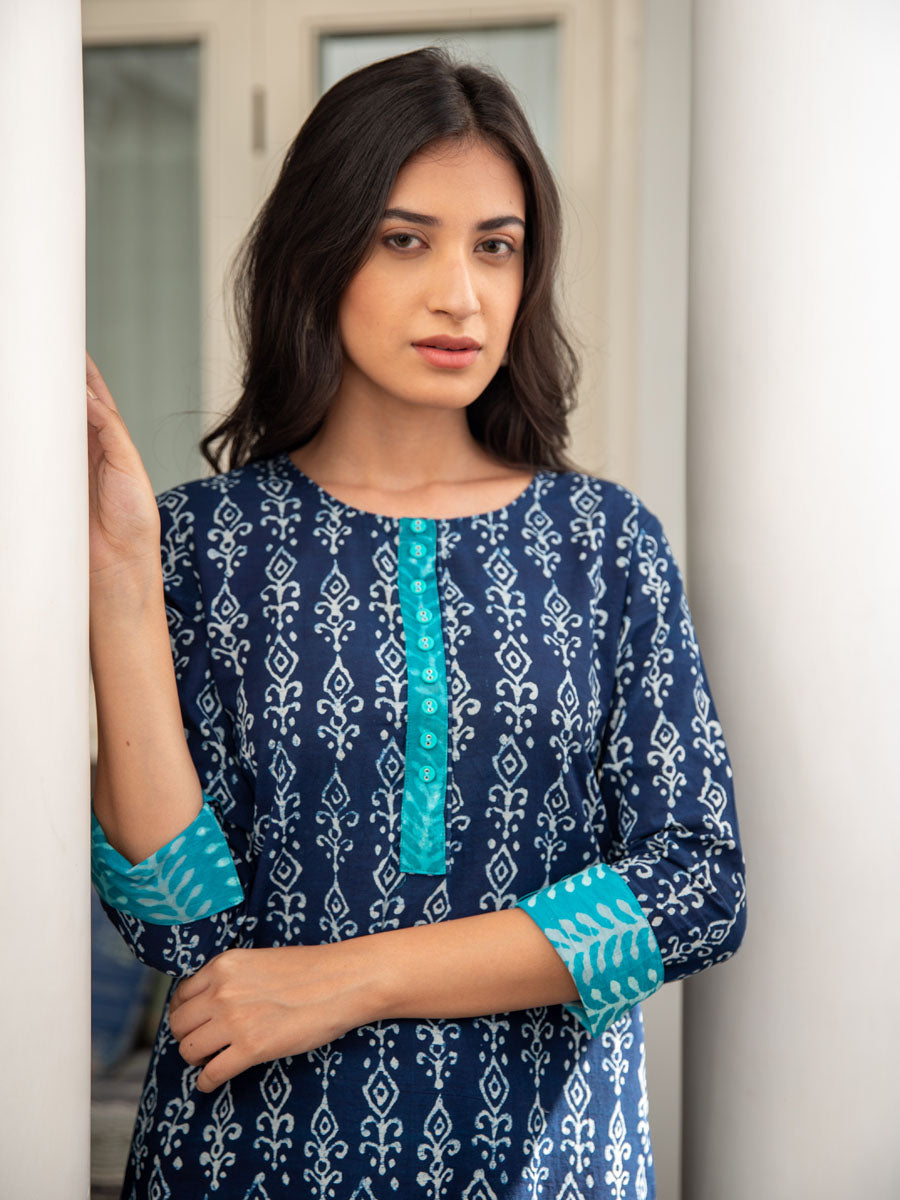 Resham Daabu Cotton Long Kurta