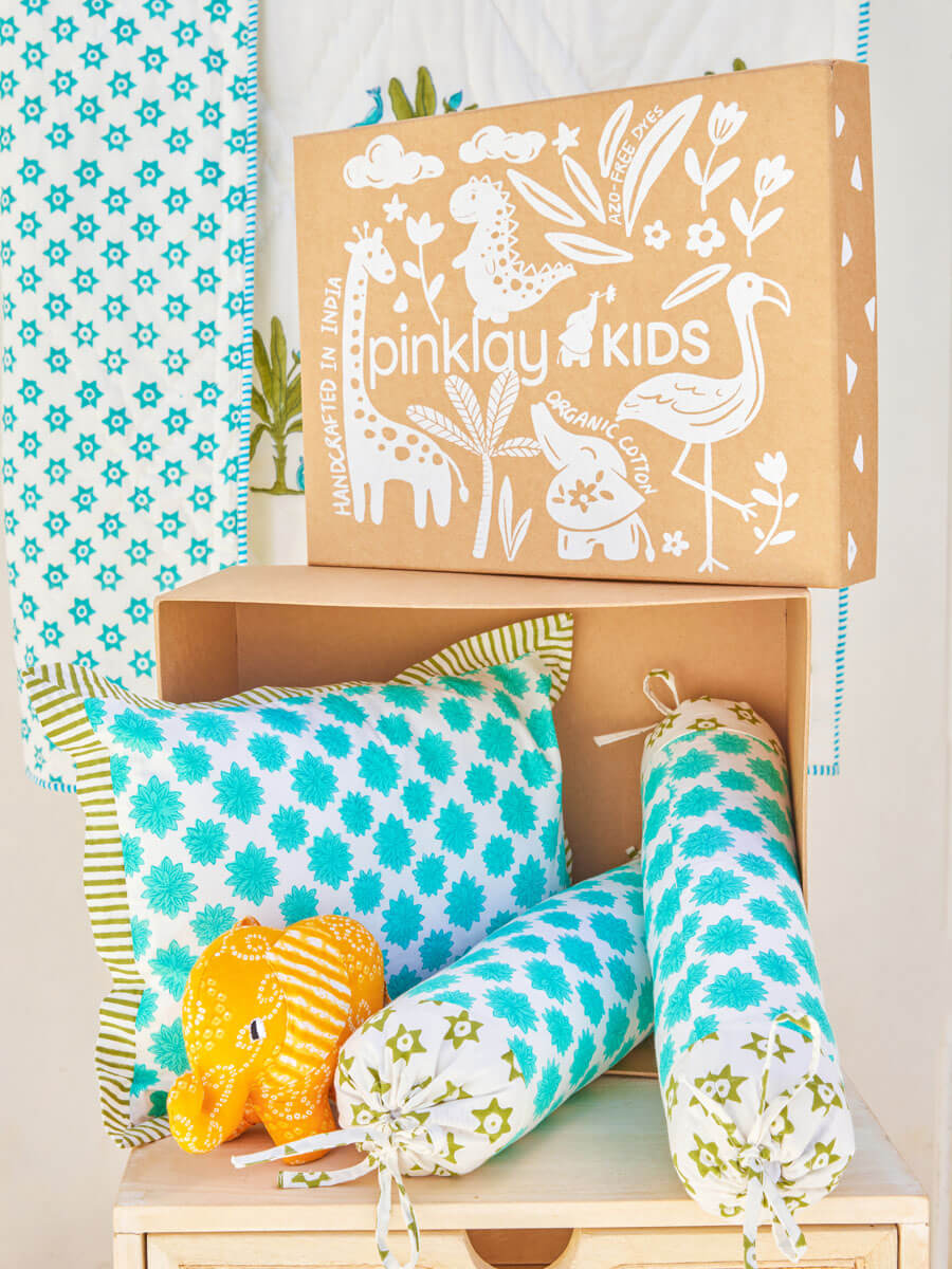 Munnar Infant Gift Bedding Set