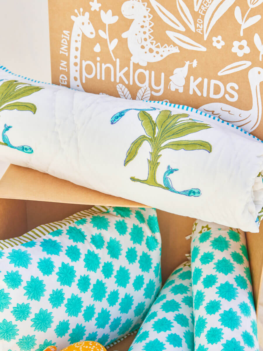 Munnar Infant Gift Bedding Set