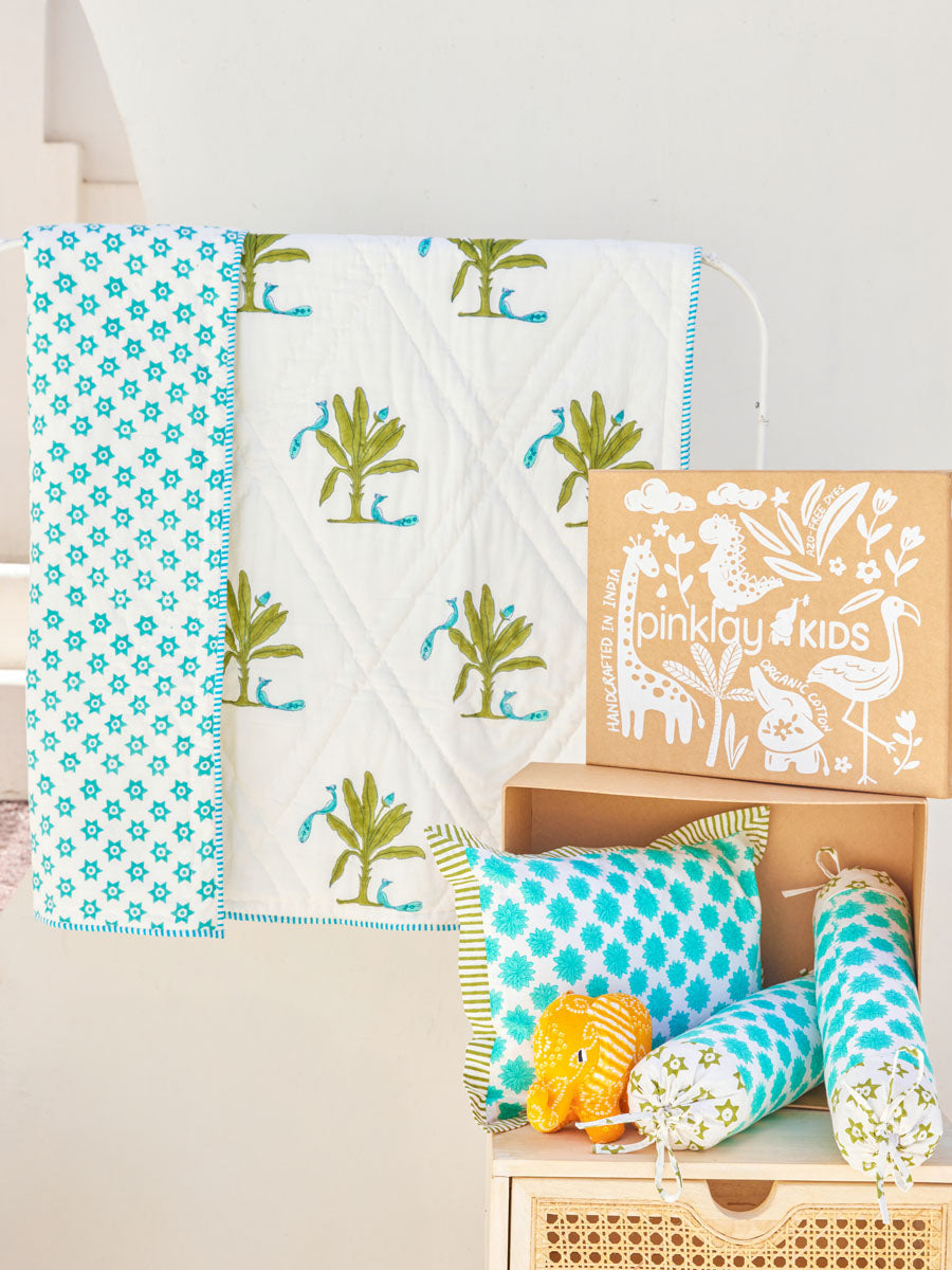 Munnar Infant Gift Bedding Set